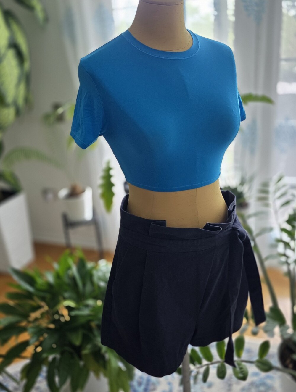 ZARA Trafaluc Collection Black Tie-Waist Shorts - Picture 5 of 5